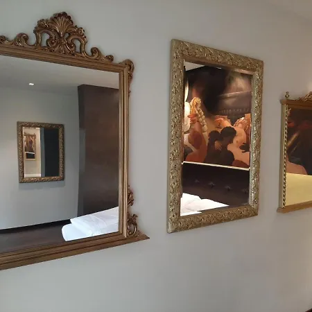 Casa Savoia Luxury House Бардолино