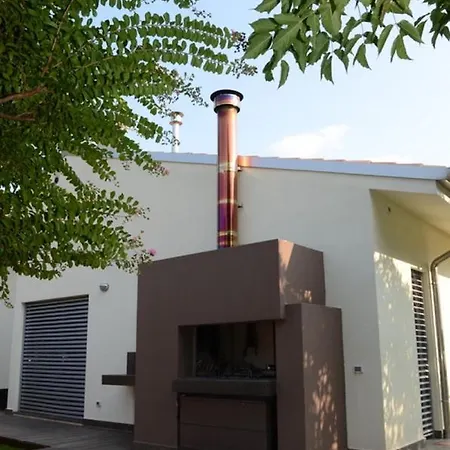 Вилла Casa Savoia Luxury House Бардолино